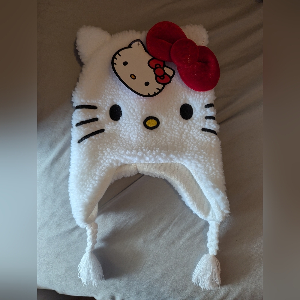 Hobby Lobby The Christmas Shoppe Hello Kitty Kids size Beanie